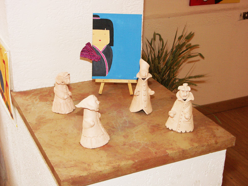 Personnages en argile